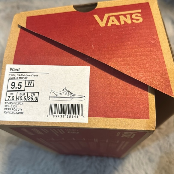 NWT Vans Pride Ward Shoes Women Size 9.5 - Picture 3 of 8